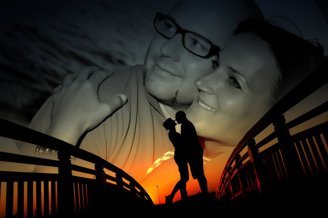 Zu unserem ersten Jahrestag habe ich einen Sandschaufel mit einem Zettel bekommen. Darauf stand: "Wir bauen an unserer gemeinsamen Zukunft!" Nun sind wir 8 Jahre zusammen und haben 2 tolle Kinder. Danke für die Sandschaufel! Ich liebe Dich! Deine Kloane