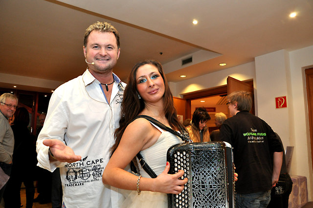 Wo der Lavendel blüht: Wolfgang Fuchs und Nathalie Bernat entführten ihr Publikum nach Südfrankreich.