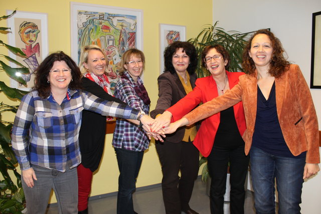 Frauenpower Bündnis 8. März: Gabriele Schmidt, Ulrike Seitlinger, Eva-Maria Leitner, Irene Austerhuber, Ingrid Weixlberger und Natascha Payrleithner (von links).