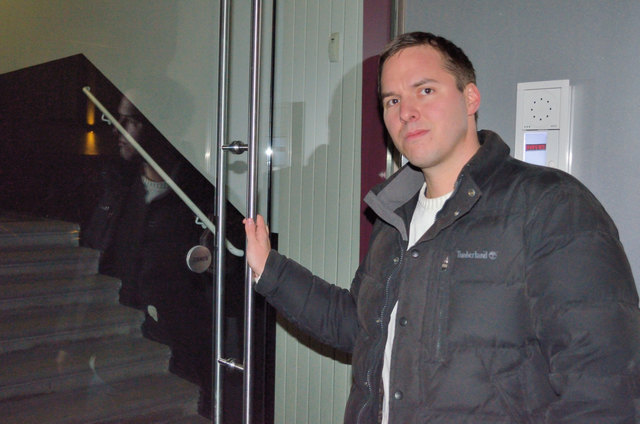 Unauffälliger Eingangbereich: Das Chaya Fuera sorgt bei Anrainern nicht nur für Freude.