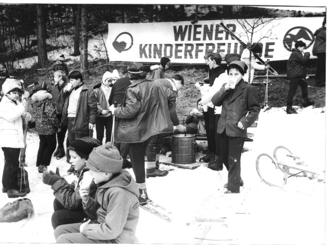 Die Wiener Kinderfreunde beim Wintersporttag 1967. | Foto: Kinderfreunde