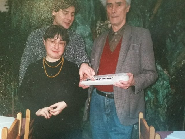 Peter Stransky (rechts), Prof. Renate Spitzner und Gerald Spitzner