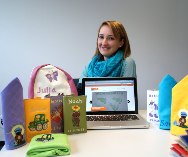 "Stickbienchen" Romana Hinterbichler.