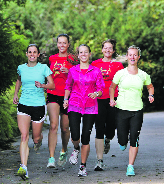SIMMERING. Jeden Dienstag um 18.30 Uhr treffen sich Frauen in der Paul-Heyse-Gasse 5 beim Parkplatz der Grtnerei Starkl. Zwei Laufgruppen und eine Simmering in Simmering - Thema auf dbminer.net