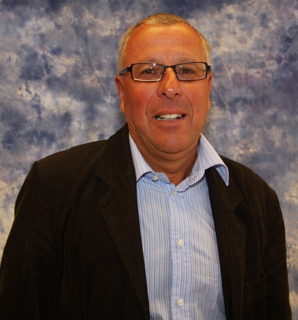 Sportstadtrat Josef Zauchner entschied sich, die neue Loipe an Stelle der Schanze zu beschneien | Foto: Janz