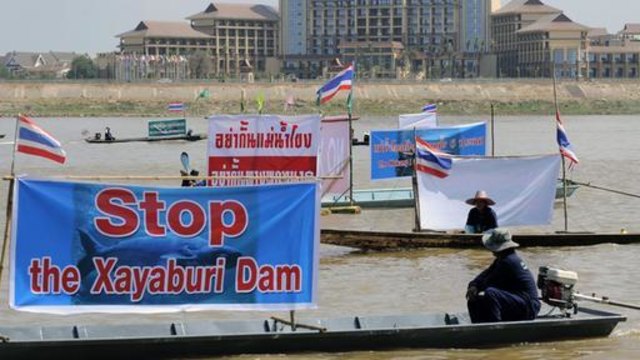 Thailändische Umweltaktivisten protestieren gegen den Staudamm-Bau (Mekong River Dam)