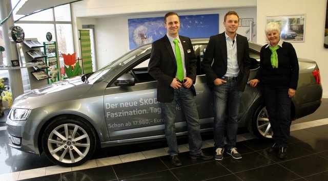 Manuel Nagiller, Roman Prodinger und Monika Nagiller präsentierten den neuen Škoda Octavia.