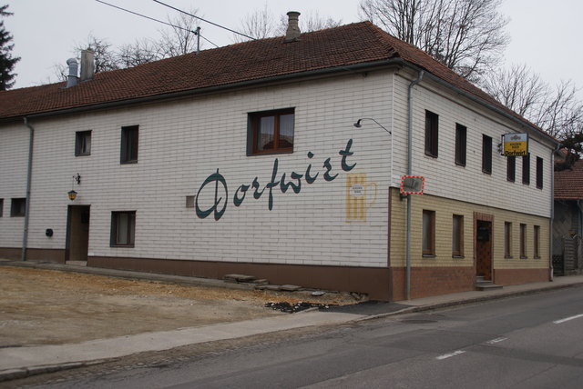 In diesem ehemaligen Gasthaus plant das Land OÖ ein Asylwerberheim.