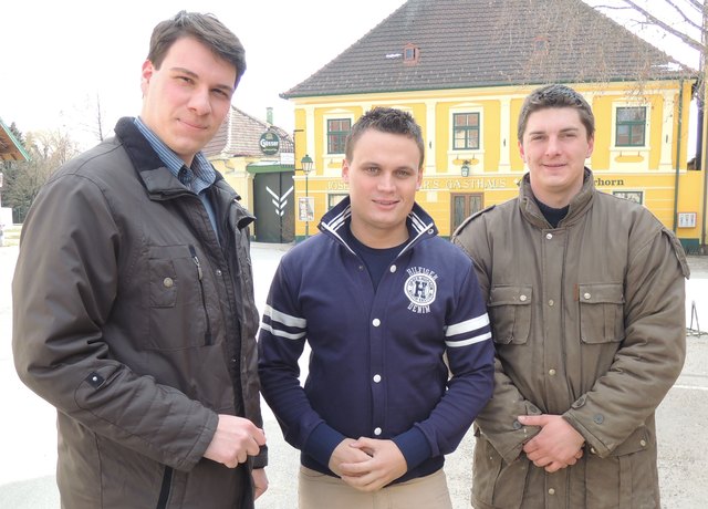 RFJ-Obmann Andreas Bors fordert Umsetzung des Beschlusses: im Bild mit Patrick Dillinger und David Otzlberger. | Foto: RFJ