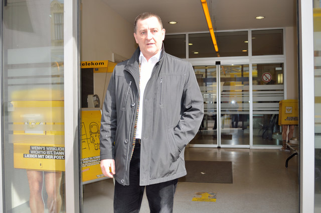 Bezirksvorsteher Hannes Derfler hofft auf baldige Entlastung für Kunden und Mitarbeiter.