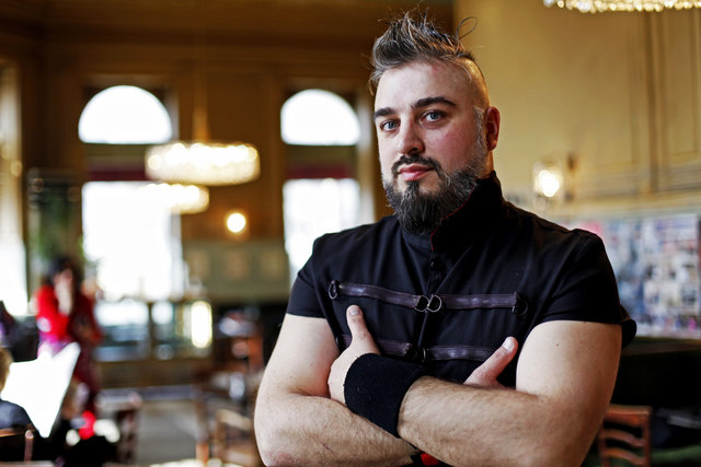 Furchterregender Blick, aber ein liebevoller Vater: Georgij Makazaria gründete Russkaja im Jahr 2005. | Foto: Wallentin