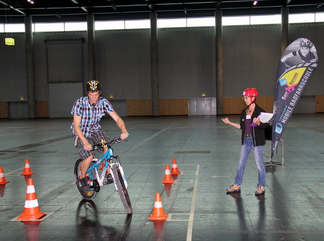 Die Mobile Radfahrschule führte 2012 im Auftrag des Kuratorium für Verkehrssicherheit eine Radfahrerstudie durch. Quelle: Mobile Radfahrschule, Michael Stix