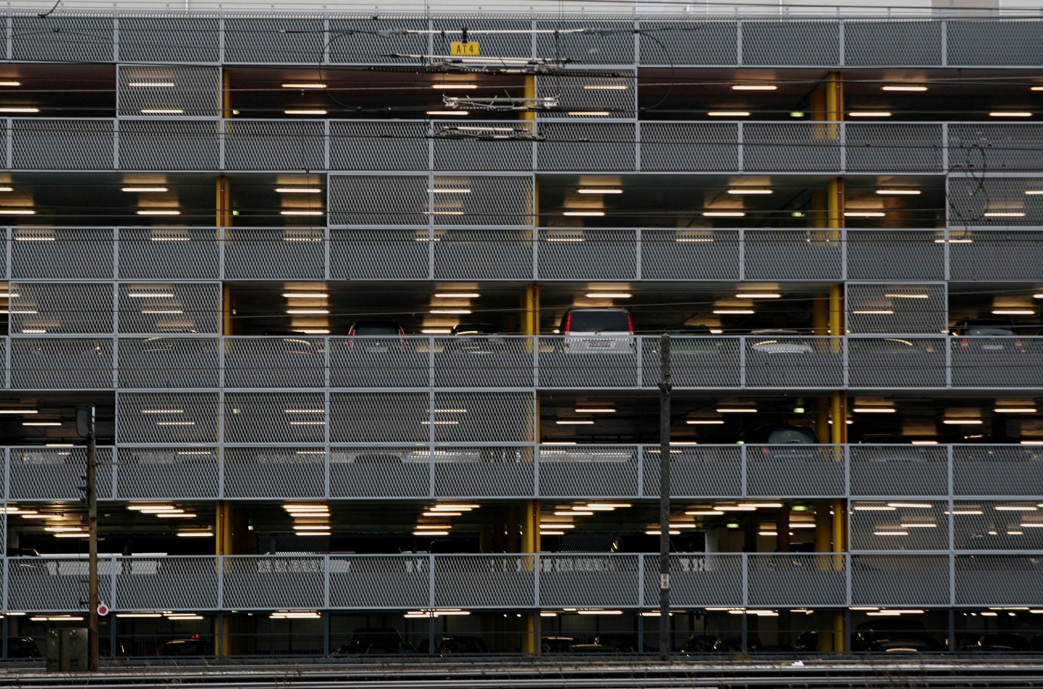 "Schmuckstück oder Schandfleck" Park & Ride Hütteldorf Penzing