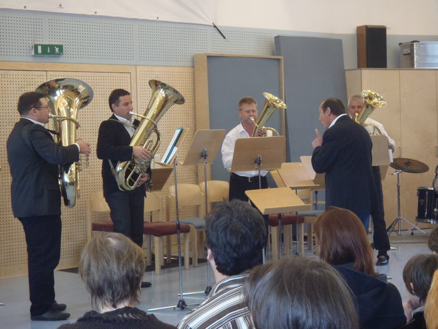 Das Low Brass Ensemble des MV Zirl, zu hören bei der Ostermatinee am 1. April.