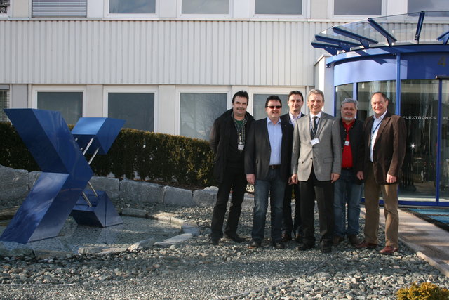 Die Betriebsratsvorsitzenden Wolfgang Schager und Ingo Pink, Flextronics-Director Bernd Marktl, ÖGB-Präsident Erich Foglar, ÖGB-Regionalvorsitzender John Subecz und ÖGB-Regionalsekretär Josef Kronlechner