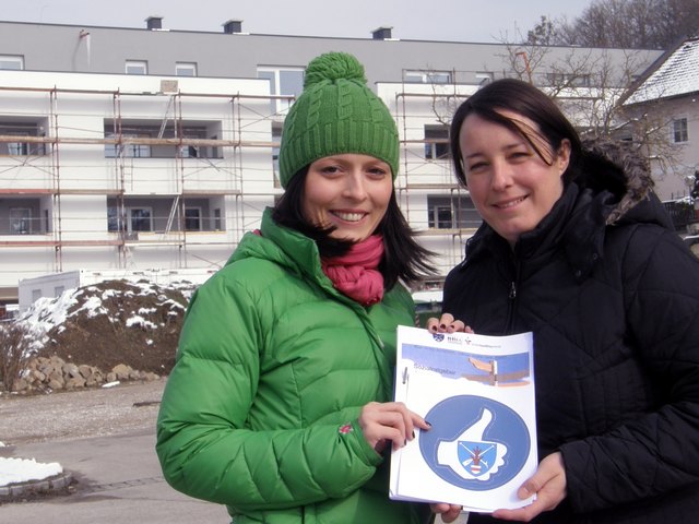 Die Gemeinerätinnen Michaela Salzmann-Naderer und Birgit Weichinger.