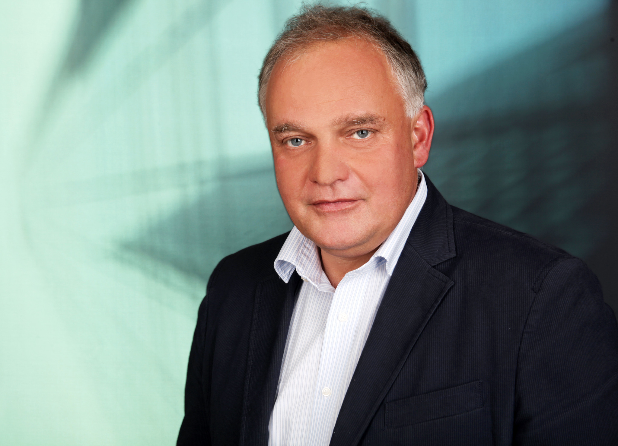 Bernhard Gassler Ein Blauer setzt ganz auf Rot Villach