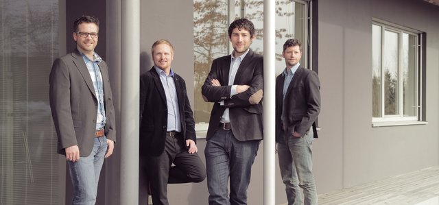 ÖkoFEN Pelletsheizungen setzt auf die Kreativleistungen von Fredmansky: ÖkoFEN-Marketingleiter Gregor Schneitler, Manfred Maureder (GF Fredmansky), ÖkoFEN-Geschäftsführer Stefan Ortner und Gerald Ornetzeder  (GF Fredmansky, von links). | Foto: Fredmansky