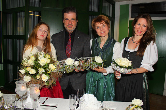 Lore Formann, Bgm. Engelbert Huber, Bezirksbäuerin Martha Hörmann und Elisabeth Besser