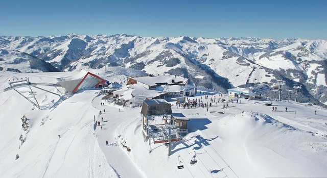 Die Bergbahn AG Kitzbühel freut sich über mehrere Awards beim Skiareatest 2012/13. | Foto: KAM/S. Oberleitner