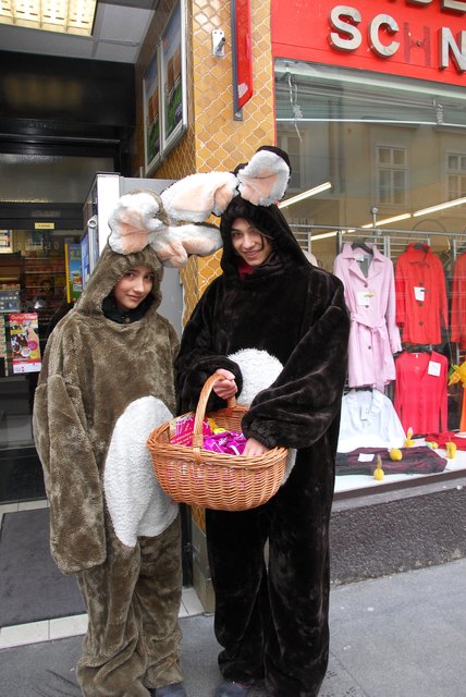Die Osterhasen Valentin und Florentin