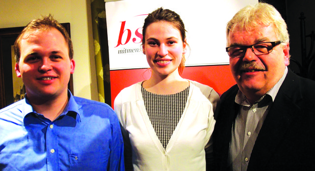 Der neue Vorsitzende Armin Schusterbauer, seine Stellvertreterin Laura Koller und Bundesrat Werner Stadler.
