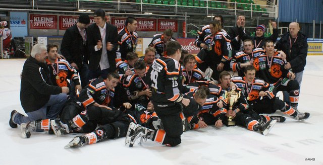 Das Ende einer spannenden Saison in der neu gegründeten Erste Bank Young Stars League (EBYSL) brachte der U20-Mannschaft der Graz 99ers den ersten Titel in der Vereinsgeschichte.