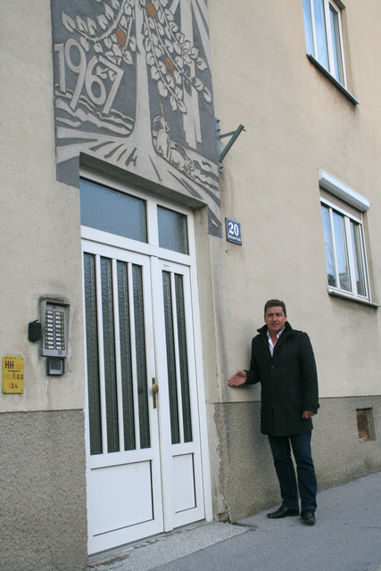 Vizebürgermeister Robert Zodl erklärte den Sanierungsplan für die Gemeindewohnungen.