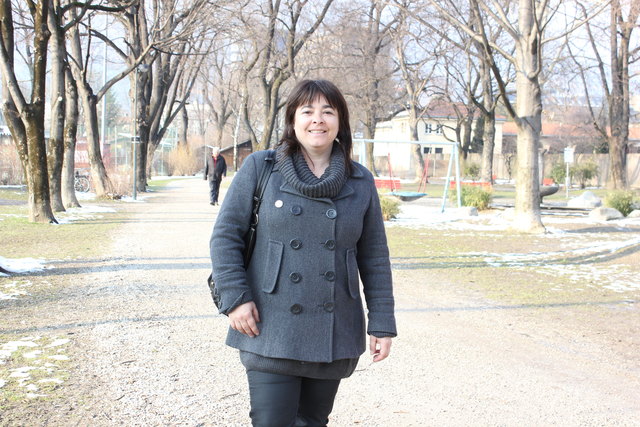 Angela Eberl fordert zwei Käfige zum Ballspielen für Kinder am Beselepark.