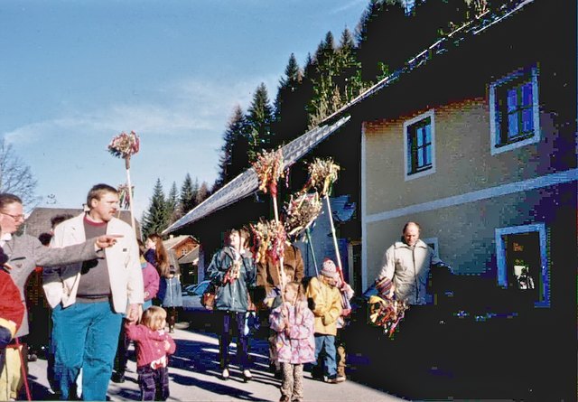Analoges Foto-Palmsonntag in Thomatal, Lungau
