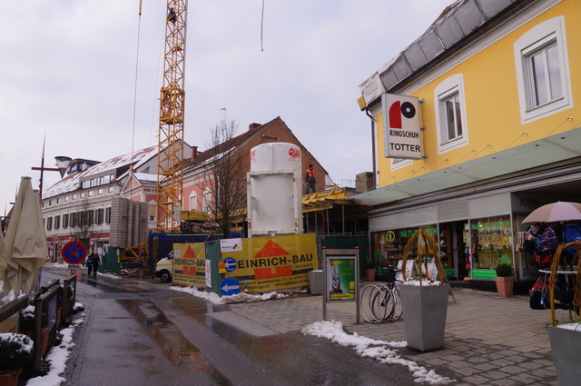 Noch ist die künftige H&M-Filiale in der Fürstenfelder Hauptstraße eine Großbaustelle.