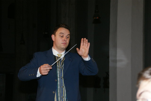 Die Stadtkapelle Kirchdorf wird von Kapellmeister Arnold Renhardt dirigiert.