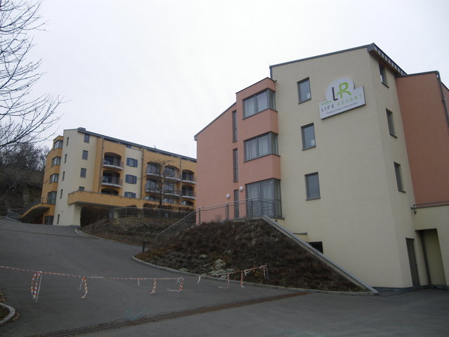 Die Schließungen der Hotels "Life Resort" in Henndorf (Bild) und "Aktivpark" in Güssing machen sich negativ bemerkbar.