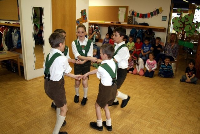 Buamplattler - Karwendler Plattler im Kindergarten Telfs-Egart