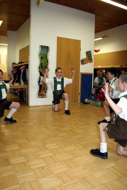 Buamplattler - Karwendler Plattler im Kindergarten Telfs-Egart