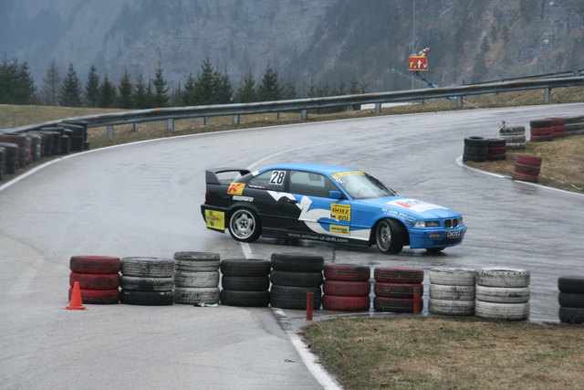 Andreas Hipfl, BMW E36 325i - R1 - Platz 5