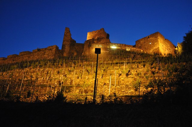 Burg Glanegg erwacht aus dem Winterschlaf und startet ins Projekt Triangulum