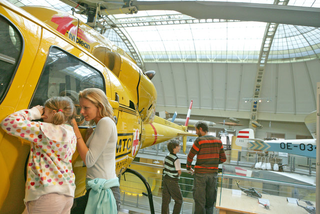 Mehrsprachige Pilotenschule:  5. Mai, 14.30 Uhr, für Kids von acht bis zehn Jahren im Technischen Museum. Gratis! | Foto: Inge Prader