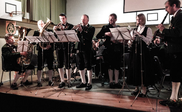 Die Pfundser MusikerInnen spielen auf. | Foto: MK Pfunds