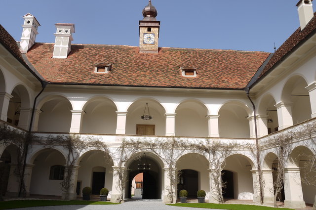 Besonderes Fest im Schloss Weiz