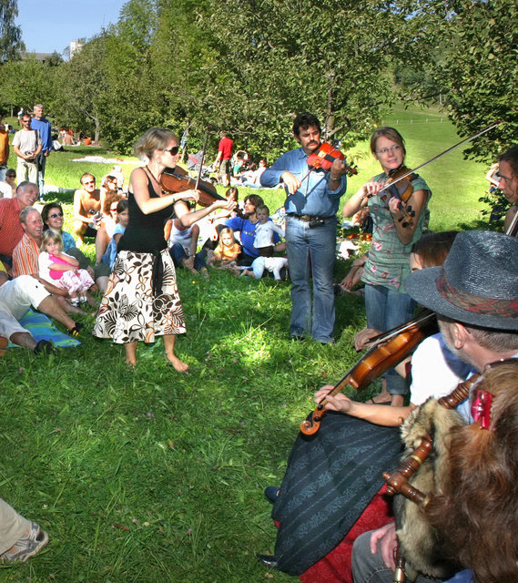 Die "unterkagerer sunnseitn- zur Entschleunigung von Mensch und Landschaft" im Film. | Foto: Foto: Cupak