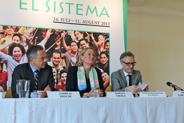 Andreas Treichl und Doraja Eberle (beide Erste Stiftung) und Werner Binnenstein-Bachstein (superar)