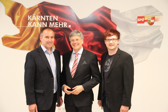 Der Bürgermeister von Trebesing, Christian Genshofer, LH Peter Kaiser und Landesjugendsekretär Ralph Sternjak
