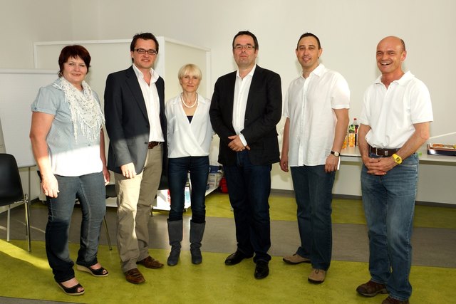 Singles sankt leonhard am forst. Partnervermittlung agentur aus aschbach-markt. Pradl beste singlebrse. Schlsslberg singletreffen. Sie sucht ihn erziehung Singles kennenlernen aus schrding - Mder treffen singles