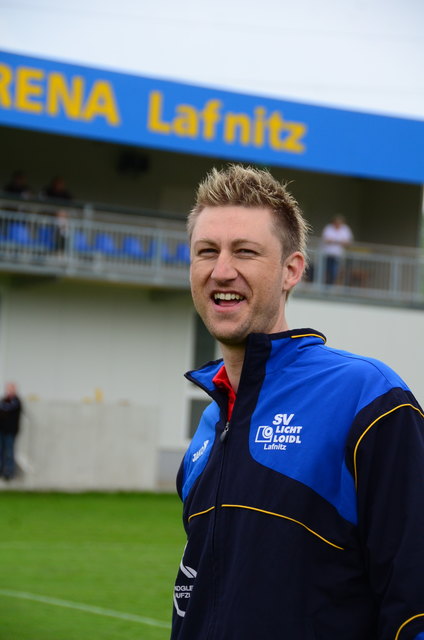 Trainer Christian Waldl möchte beim nächsten Auftritt in der eigenen Arena von der Tabellenspitze lachen. | Foto: KK
