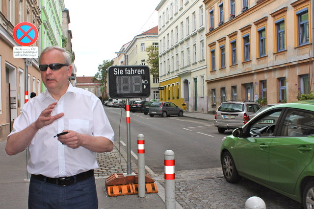Christian Rauch beobachtet jetzt die dritte Messung seit 2010: Bisher gab es keine befriedigende Lösung für die Anrainer.