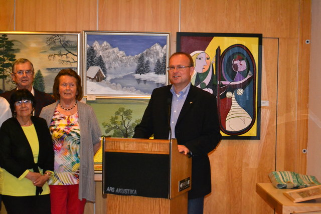 Bürgermesiter Hannes Waidbacher hob das Engagement der Malgruppe hervor.