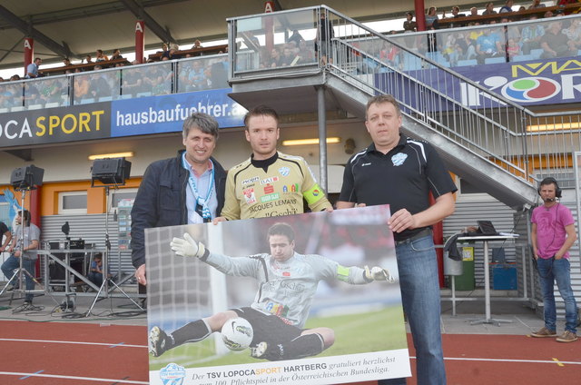 Jürgen Rndler wurde für 100 Einsätze in der Bundesliga geehrt. | Foto: KK