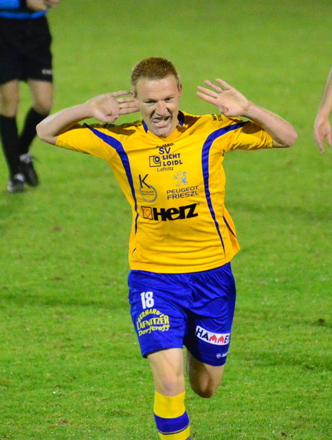 Wolfgang Waldl in seiner Lieblingsposition, er durfte über den Ausgleich jubeln. | Foto: KK