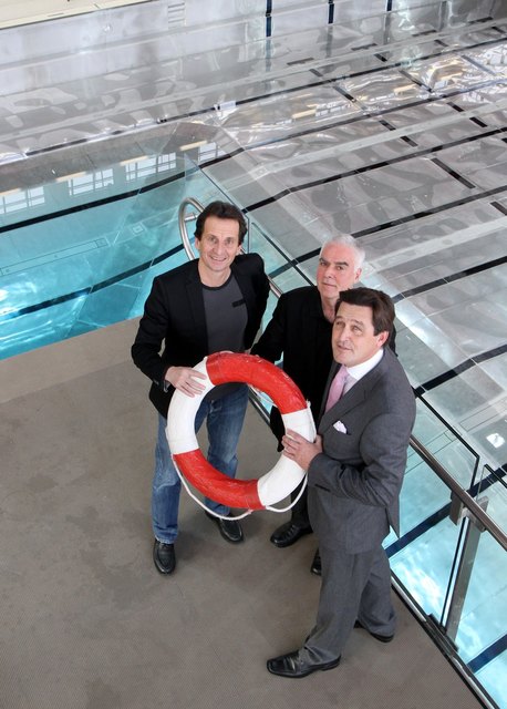 Stadtrat Christian Oxonitsch (SP) mit dem Architekten Driendl und Hanke von der Wien Holding. | Foto: Pressefoto Votava/PID